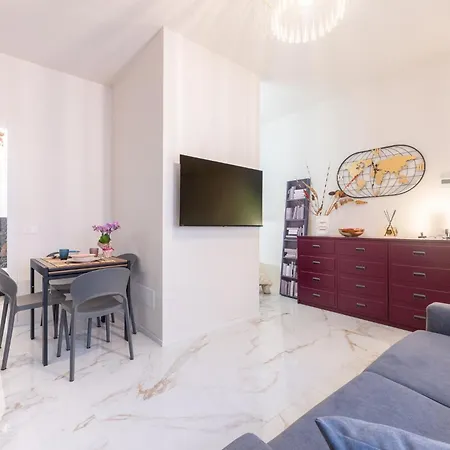 Apartment Guesthost - Piazza Garibaldi Lovely Flat